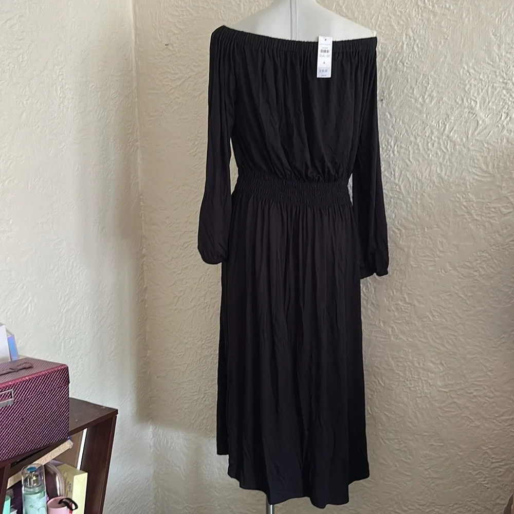 Ann Taylor Black Off the Shoulders Smocked Jersey Dress Large NWT - Picture 4 of 8